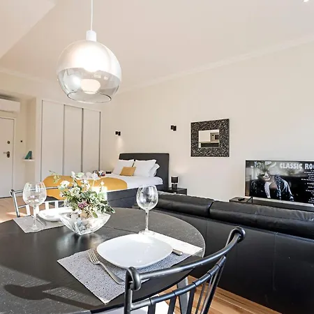 150 Rivoli By Lovelystay *