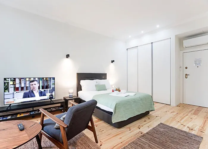 150 Rivoli By Lovelystay *