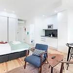 150 Rivoli By Lovelystay Apartman