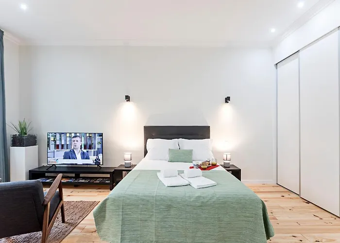 150 Rivoli By Lovelystay *